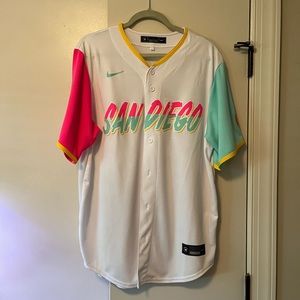 Women’s L San Diego Padres Jersey - Nike